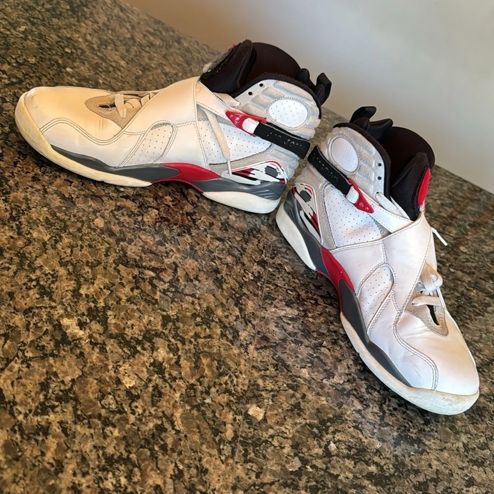 Jordan retro bugs