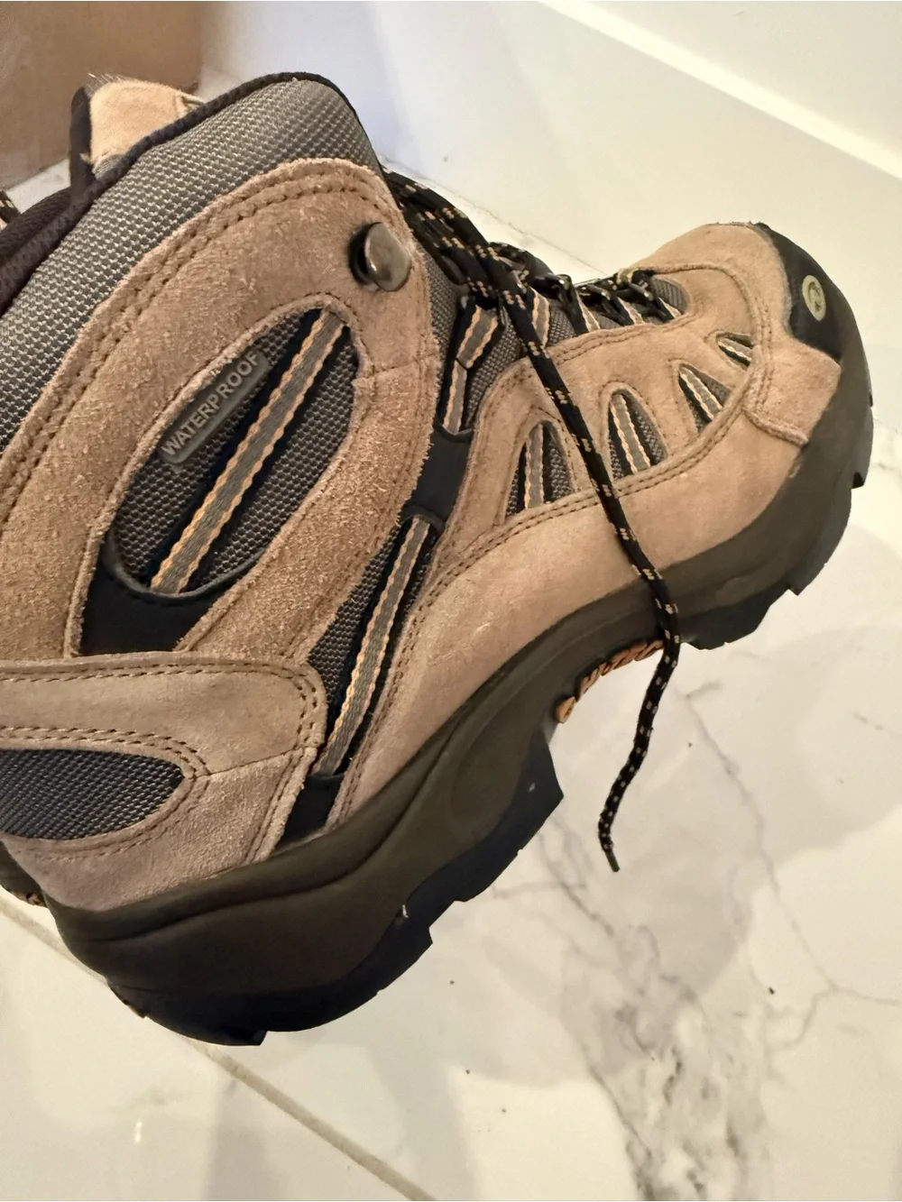 Hi-Tec Men's Tan and Black Hiking Boots