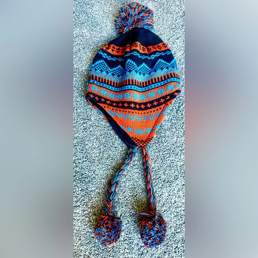 D&Y vibrant knit