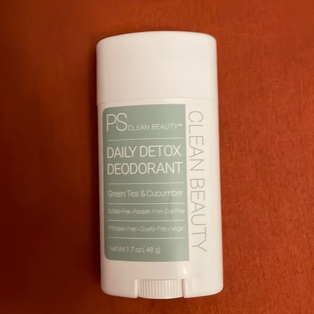 PS CLEAN BEAUTY  DAILY DETOX DEODORANT