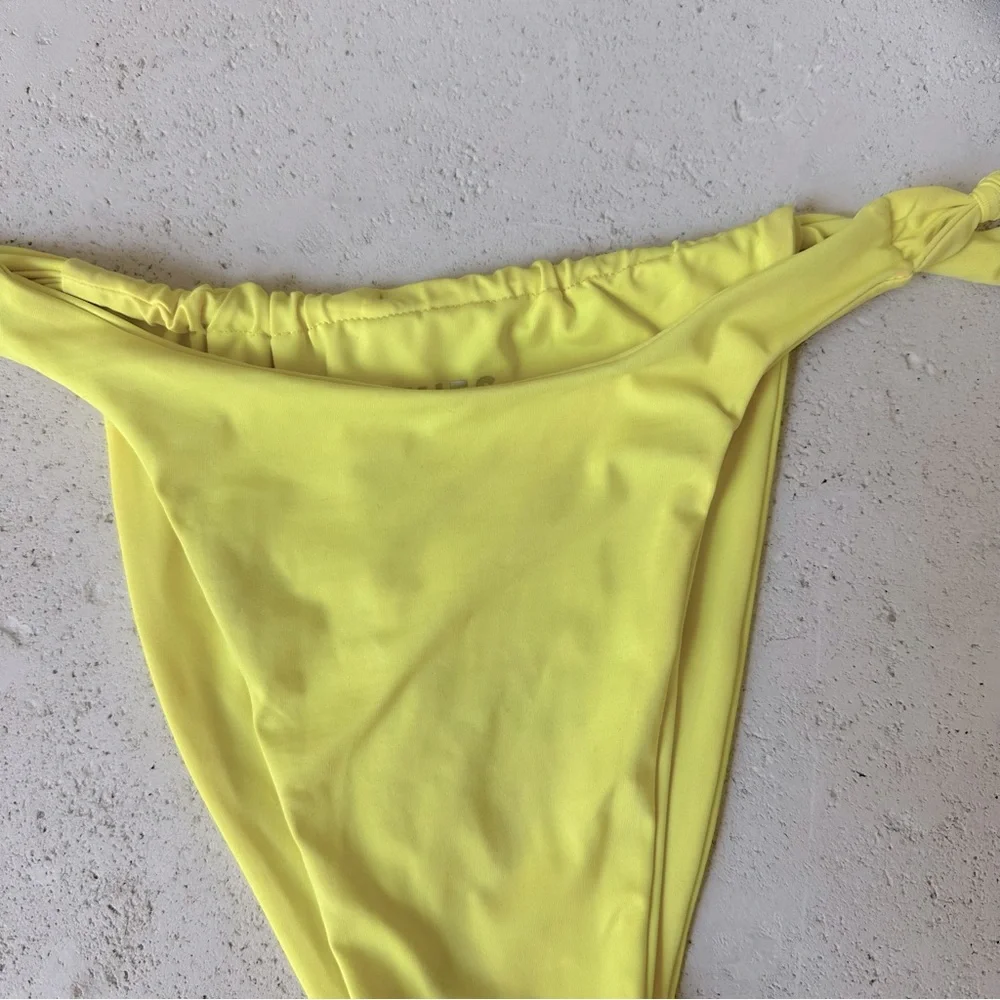Frankies Bikinis only worn
