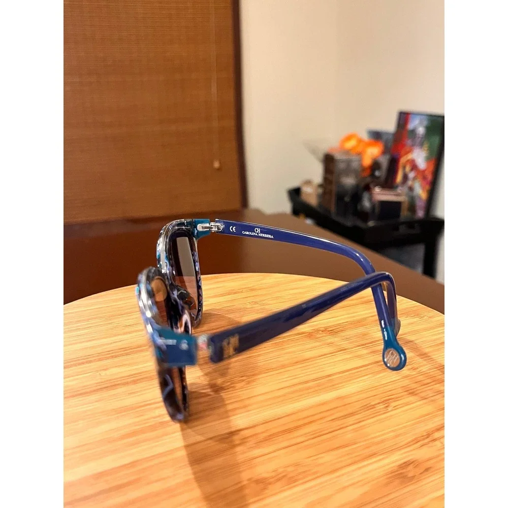 Carolina Herrera size sophisticated acetate