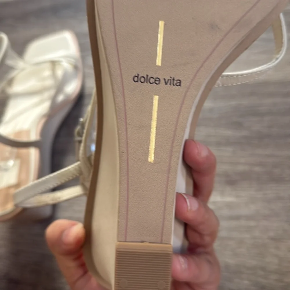 DV by Dolce Vita minor scuffs