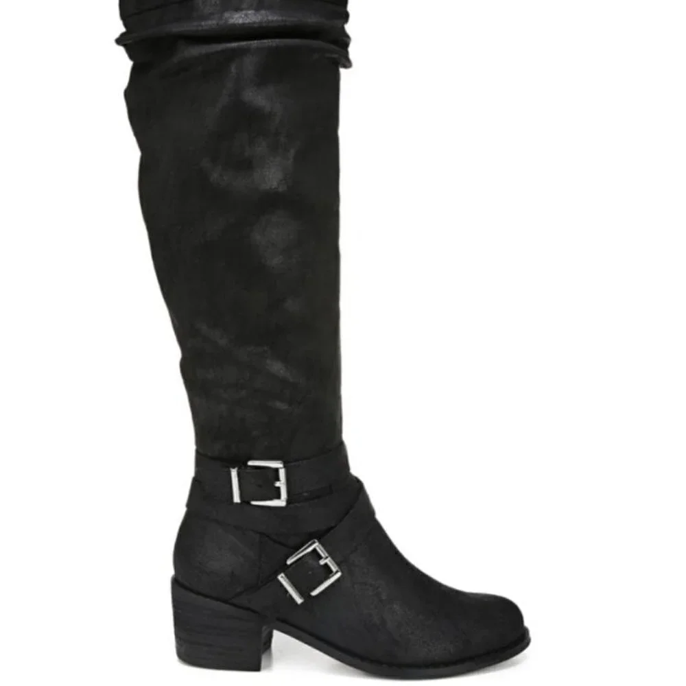 Carlos Santana ultra slouched