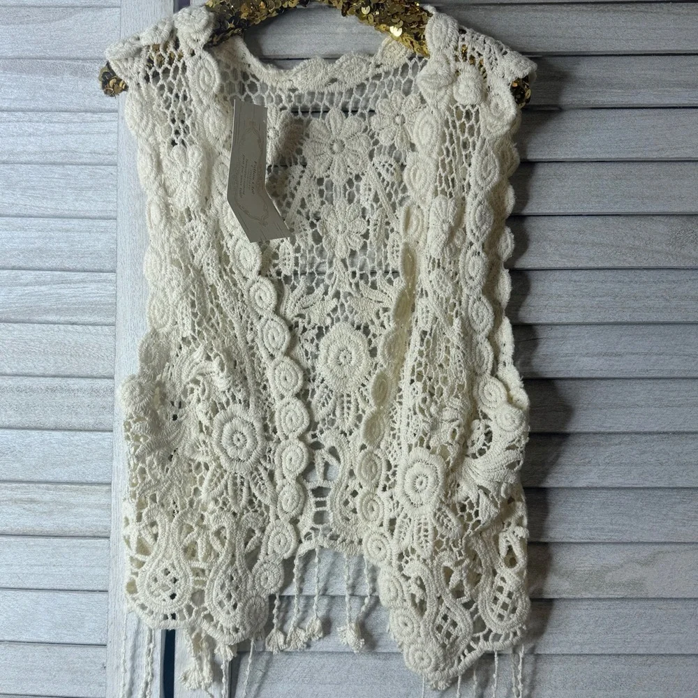 Boutique nwt crochet