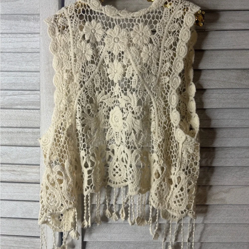 Boutique nwt crochet