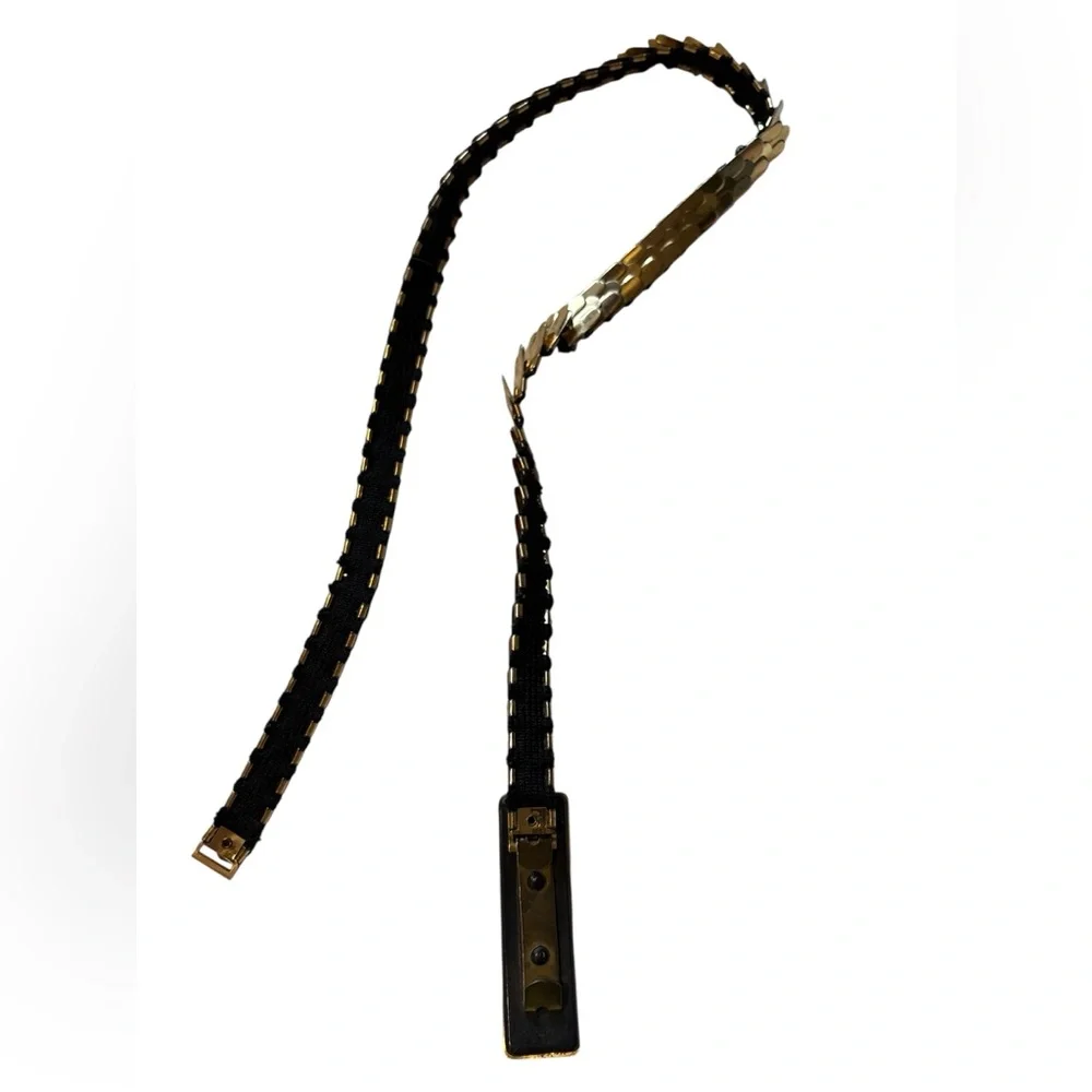 N/A stylish gold