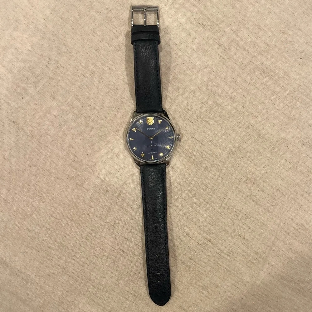 Gucci timeless charm