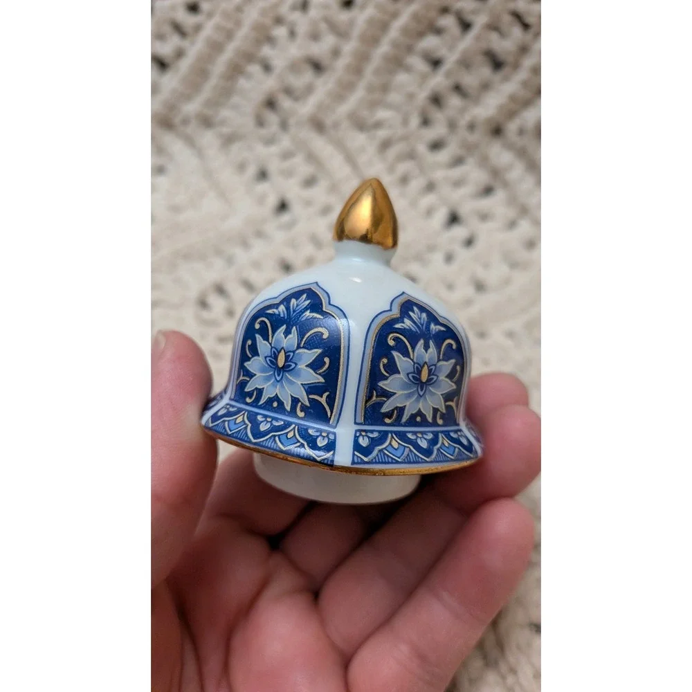 Jamestown China elegant blue
