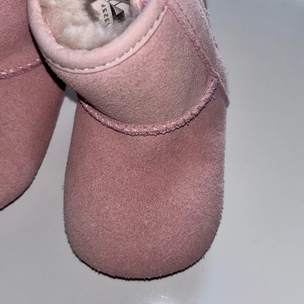 UGG boots color