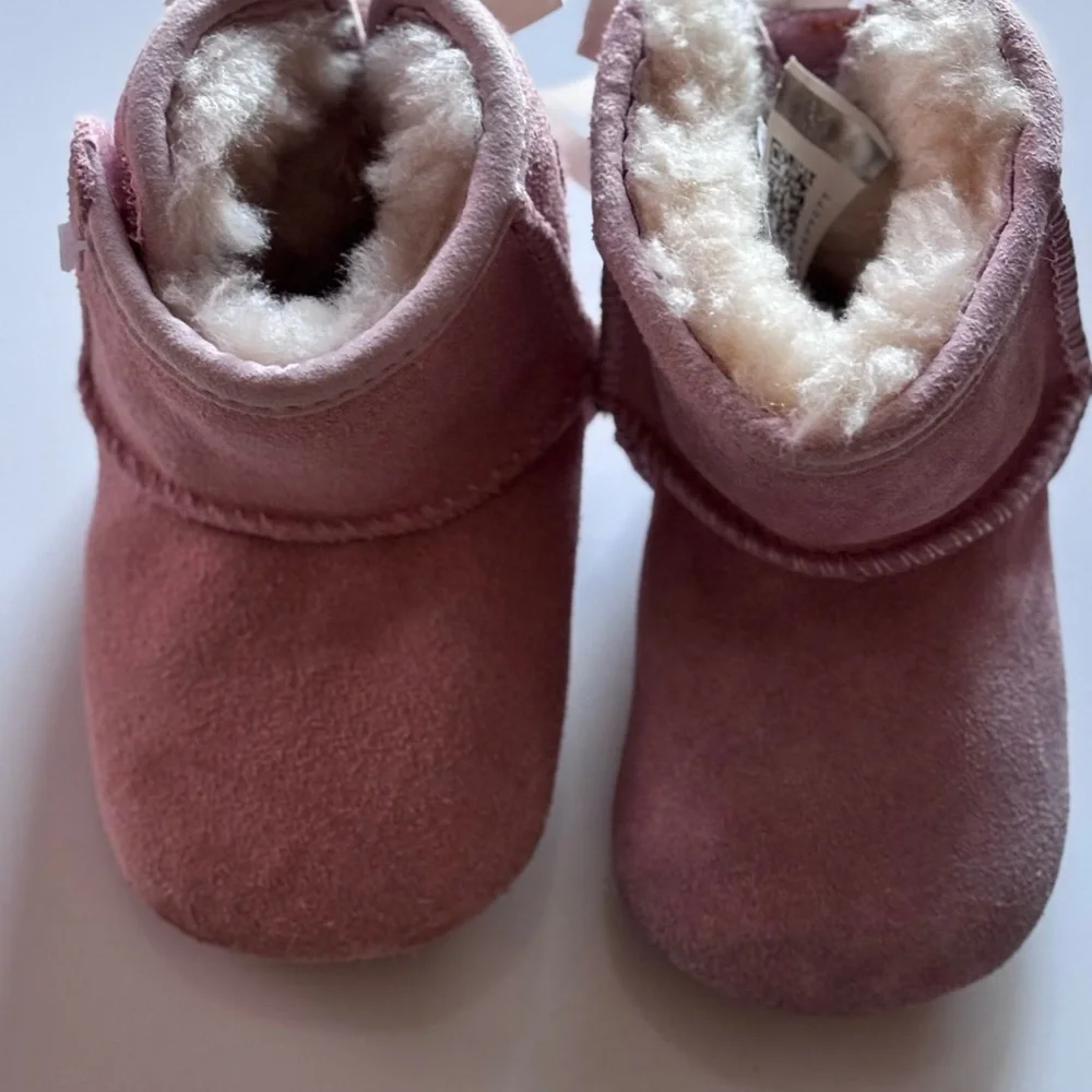 UGG boots color