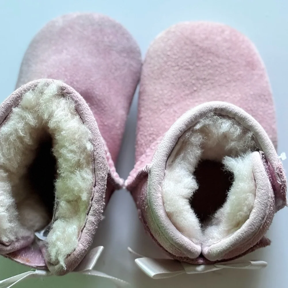 UGG boots color