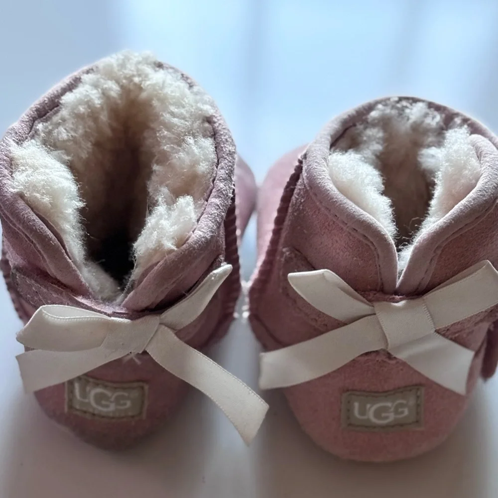 UGG boots color