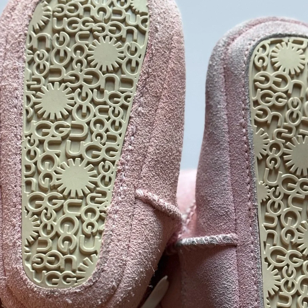 UGG boots color