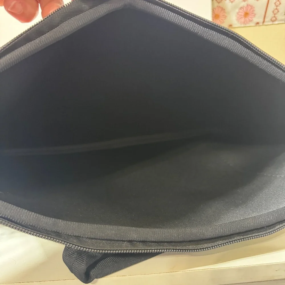 Richen Basketball Fire and Ice Laptop Bag Sleeve Case 15 in Black Neoprene