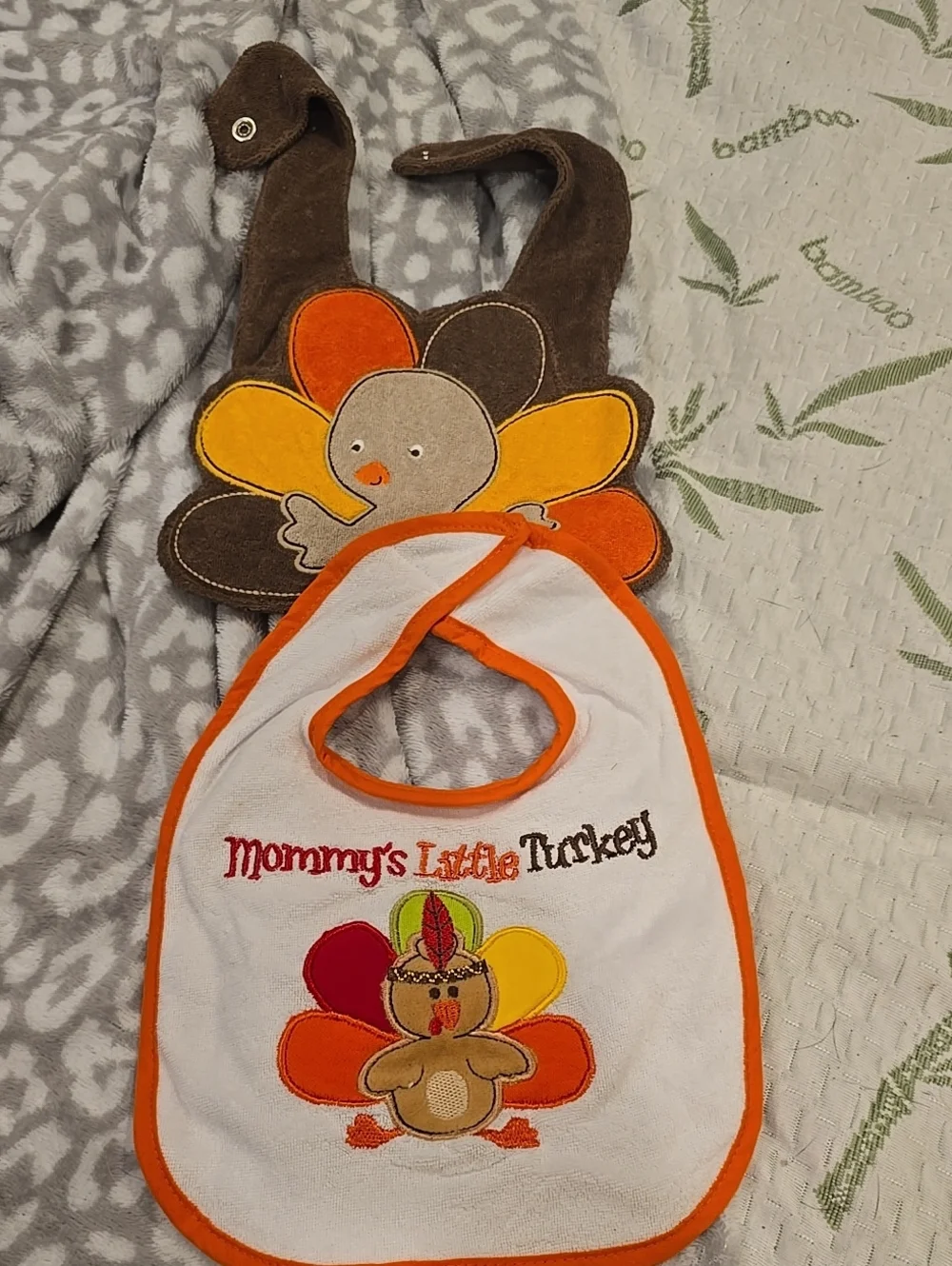 ❤️10/$13 Thanksgiving Baby Bib and Plush Turkey Buddy - Brown/Orange/Yellow