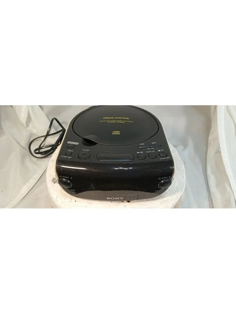 Sony Dream Machine ICF-CD815 CD Player AM/FM Dual Alarm Clock Radio Tested Used