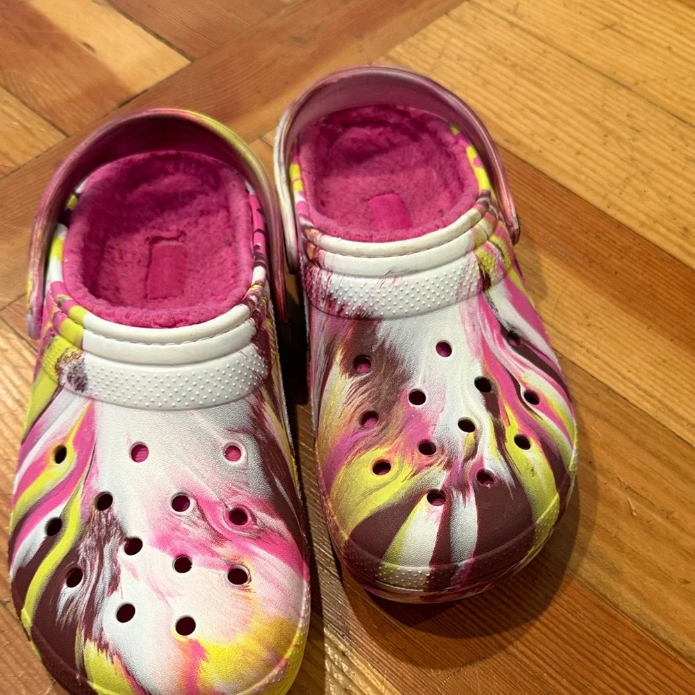 CROCS wear style
