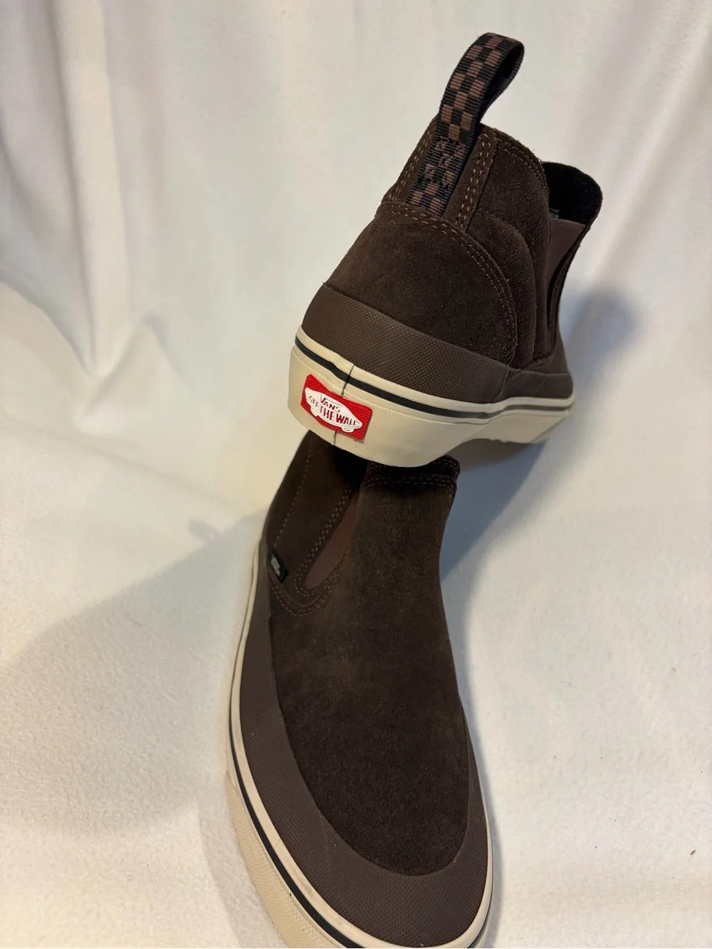 Vans brown mid