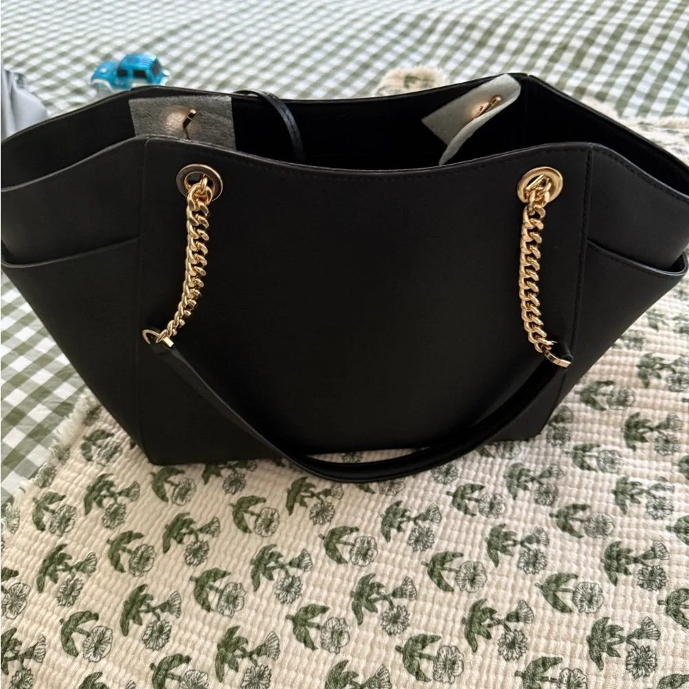 Michael Kors chic black
