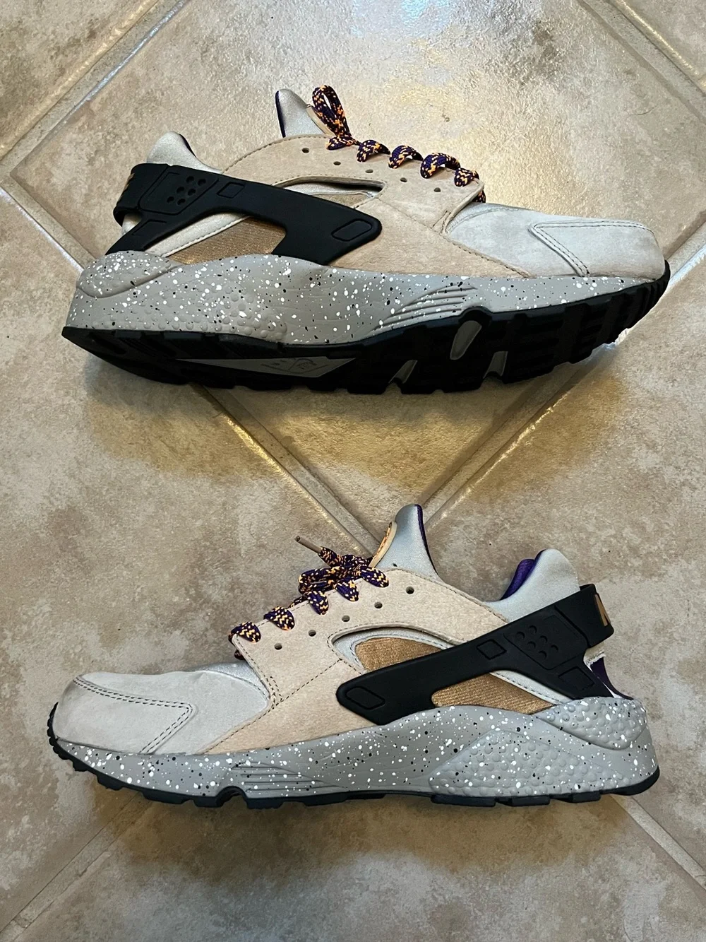 Nike 704830 200