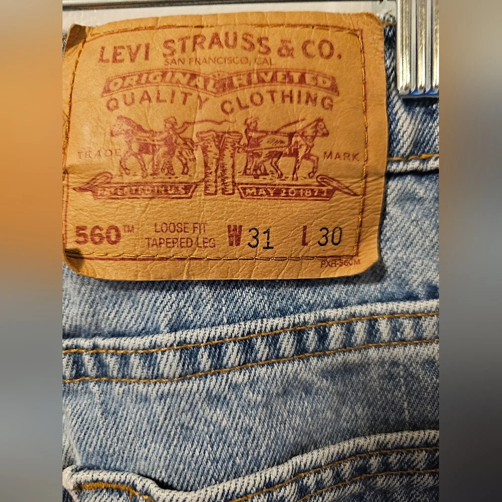 Levis pre loved