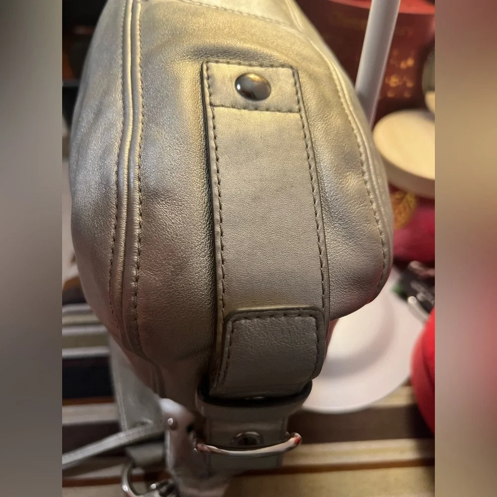 Coach 2008 Zoe Silver Leather Hobo Shoulder Bag Creed J0882-12671 (PIF)