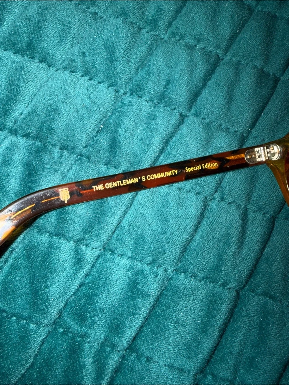The Gentlemen’s Community authentic gentleman’s