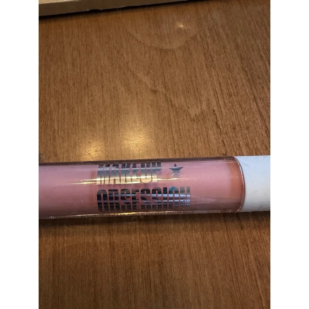 NEW Makeup Obsession‎ Lip Gloss, Resolute