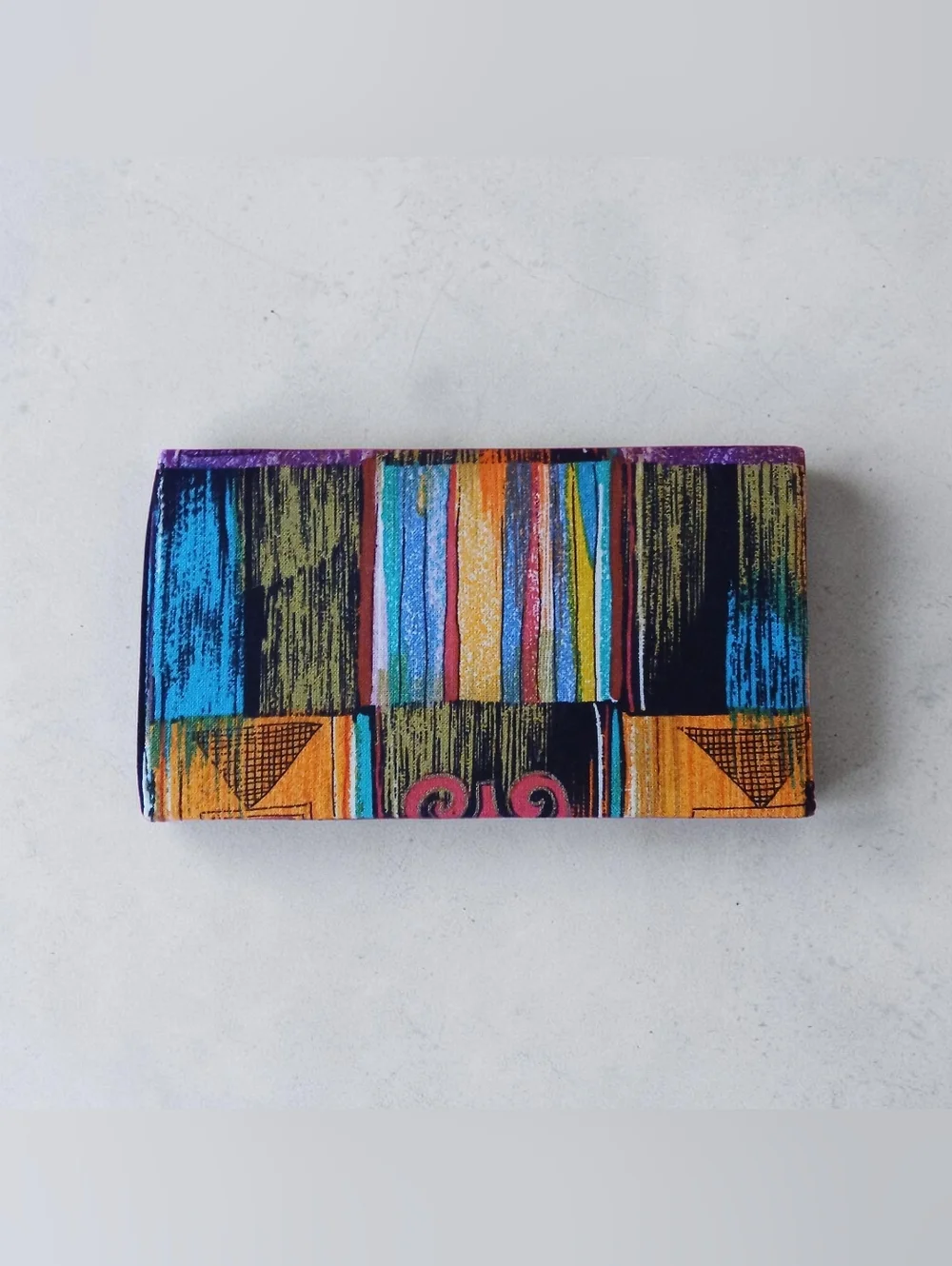 N/A bold colorful