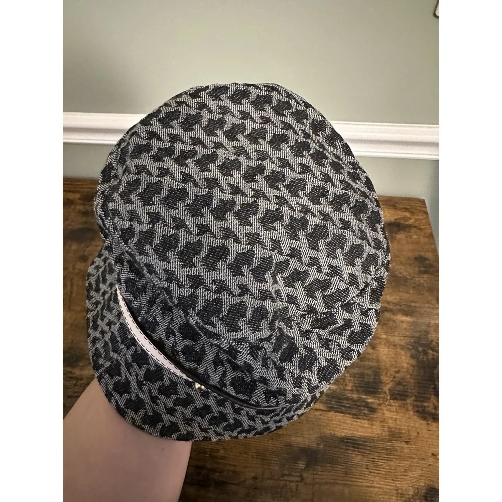 New York & Company item gently