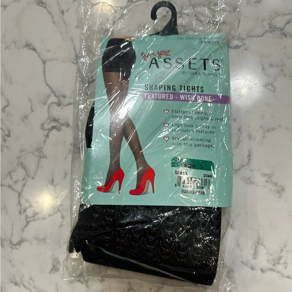 NWT Assets by Spanx‎ Black Shaping Tights Textured Wish Bone Size 3
