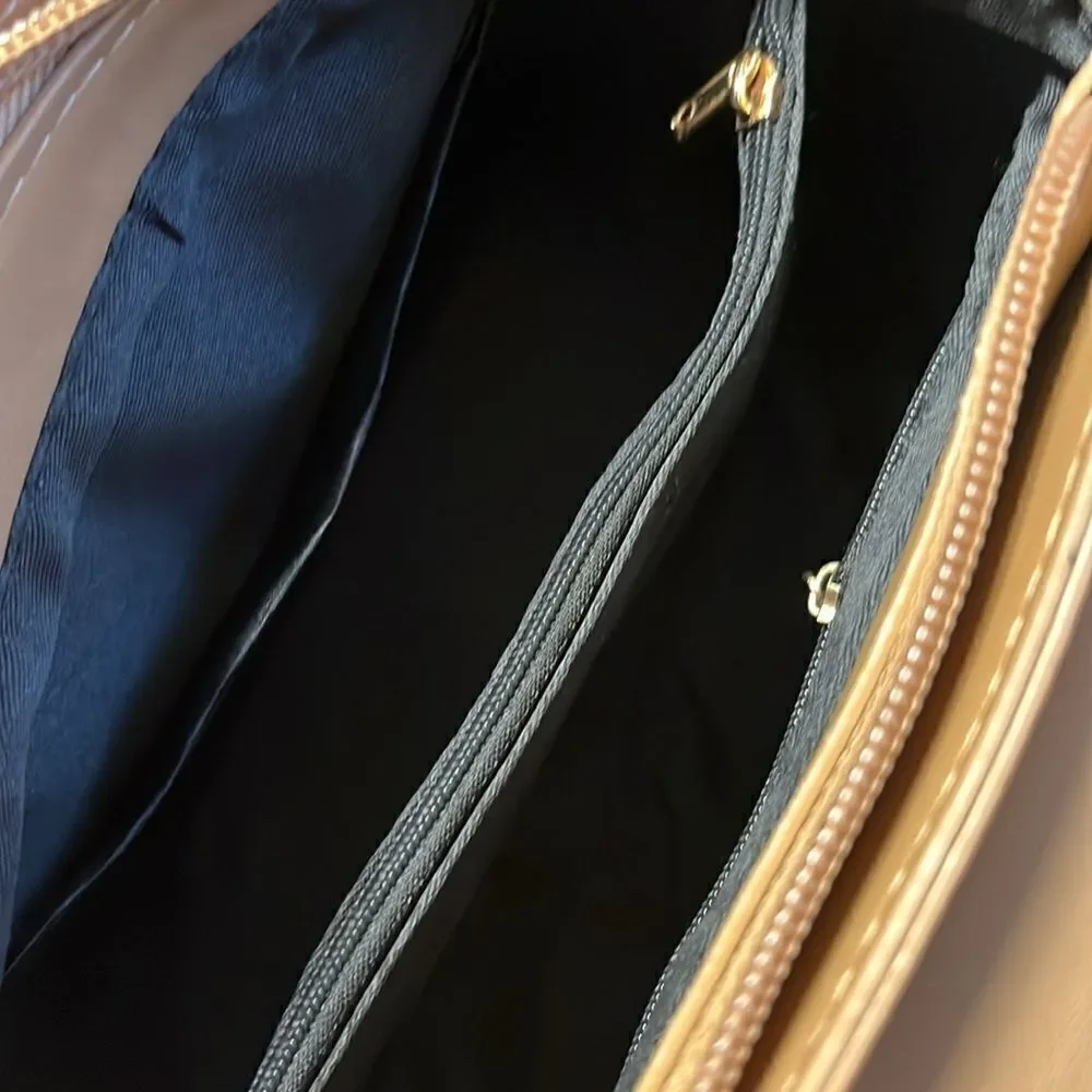 unbranded perfect purse