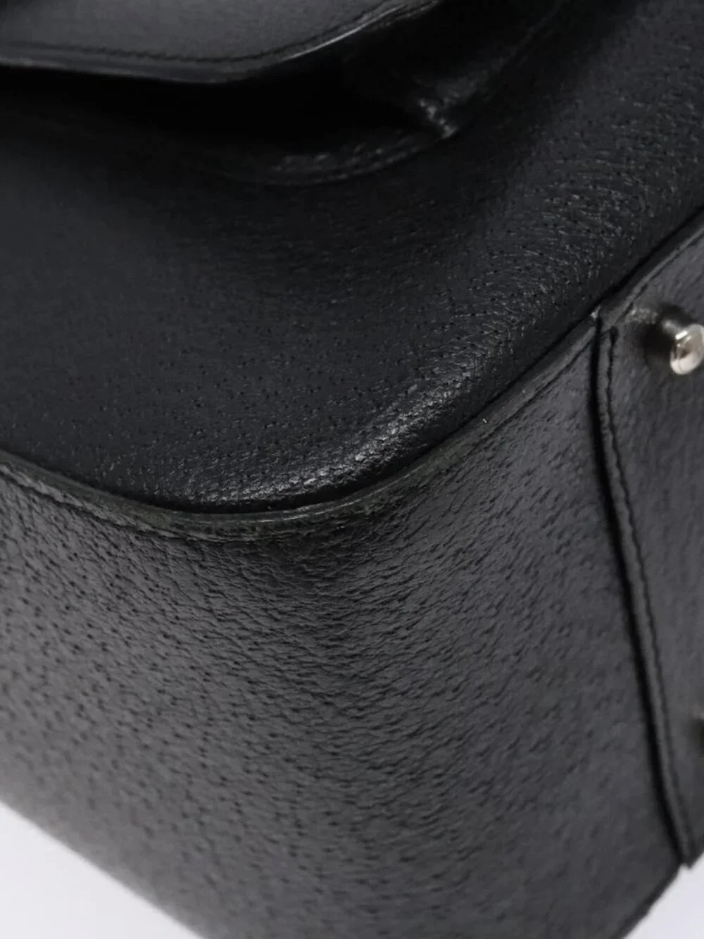 Gucci brand	gucci color	black