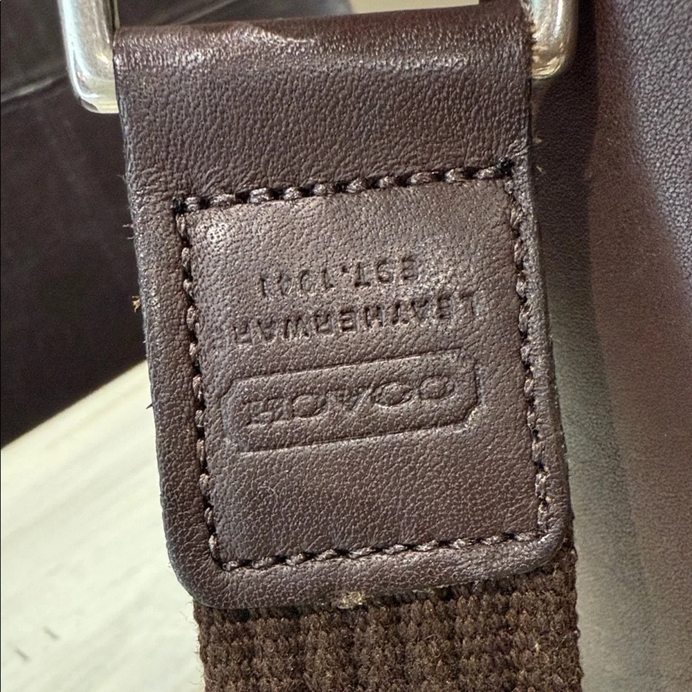 Coach elegant dark