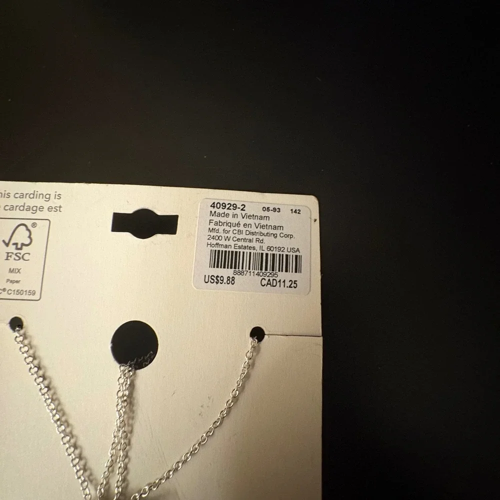 NWT Claire's Best‎ Friends Rainbow Necklace Set BFF Friendship Necklaces Silver