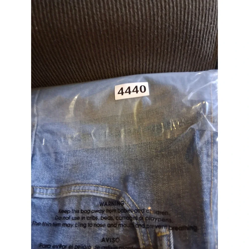 Levis levi 550