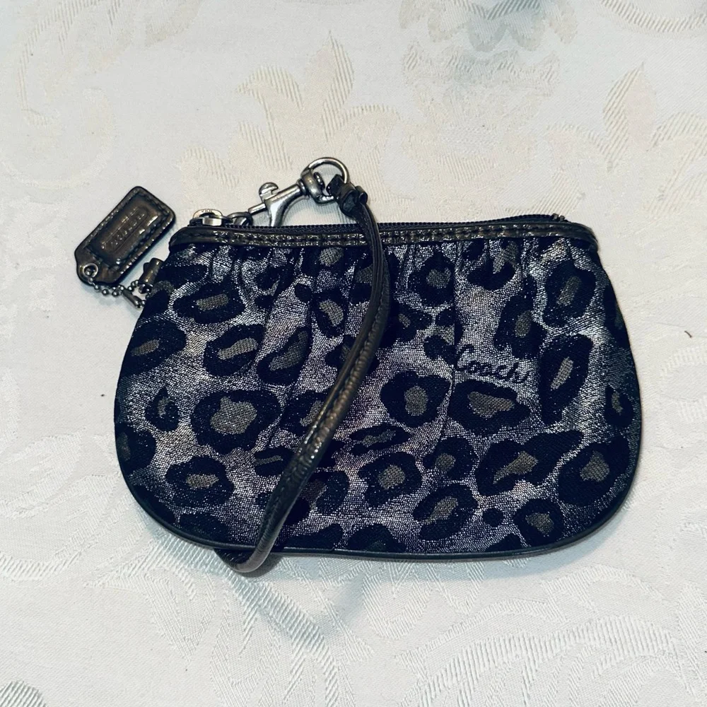 Coach Signature Ocelot Print Lurex Wristlet – Black & Grey (EUC)