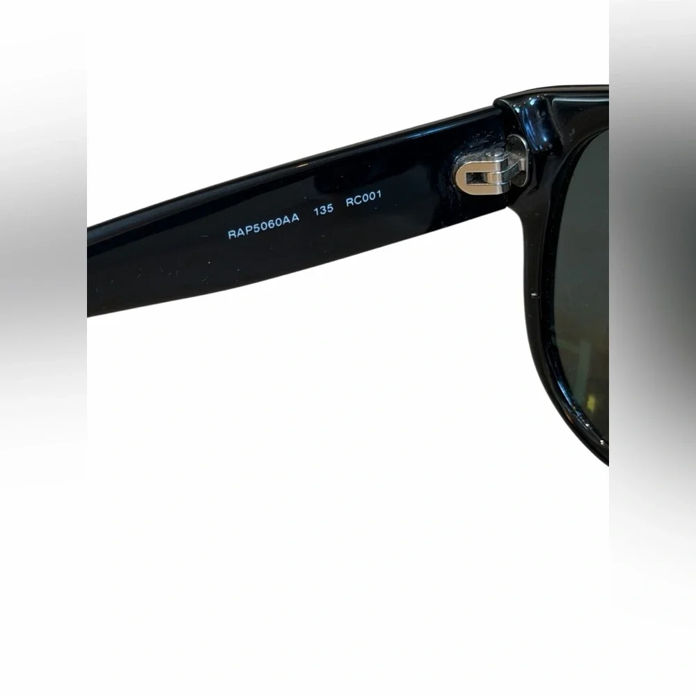 CHANEL elegant black