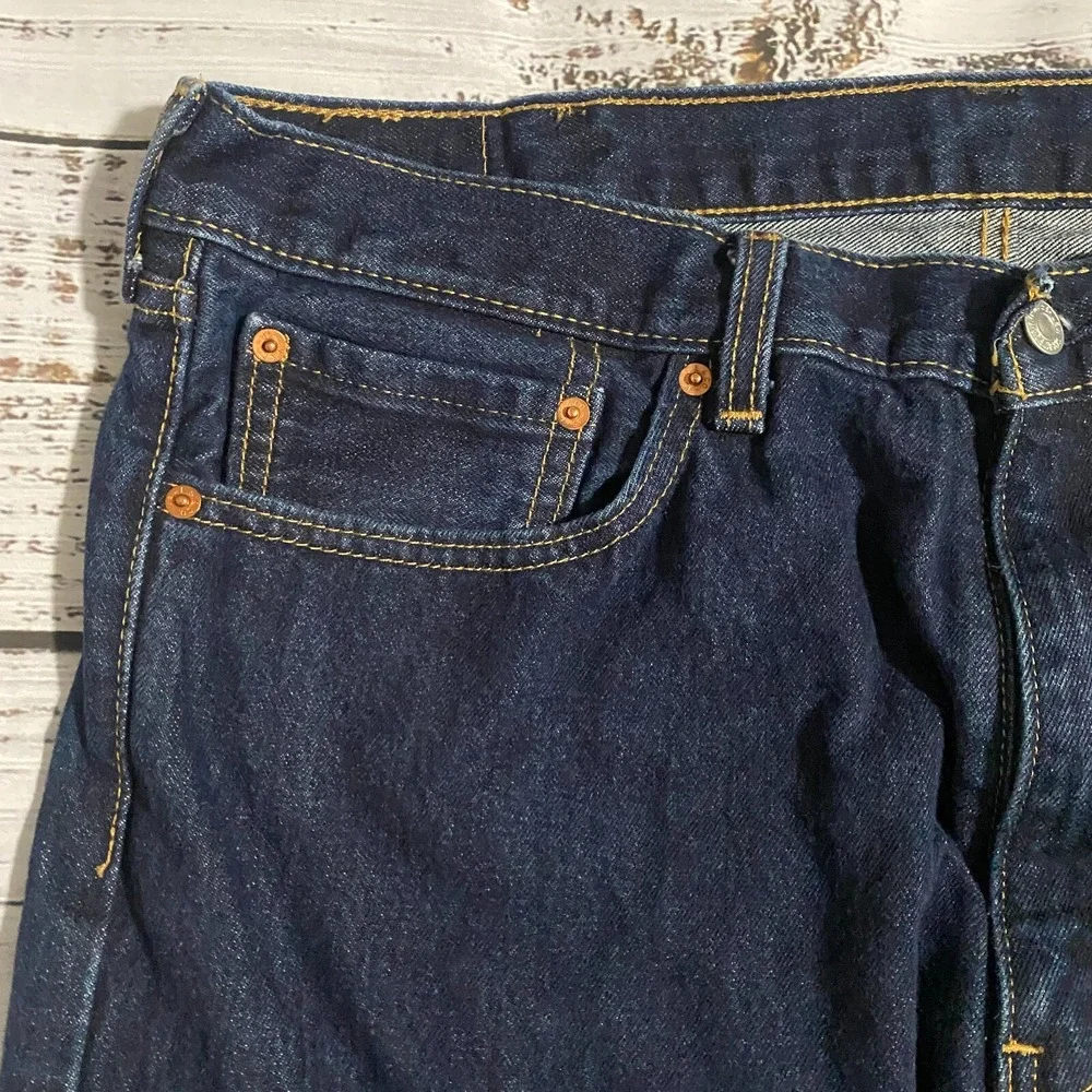 Levis description great