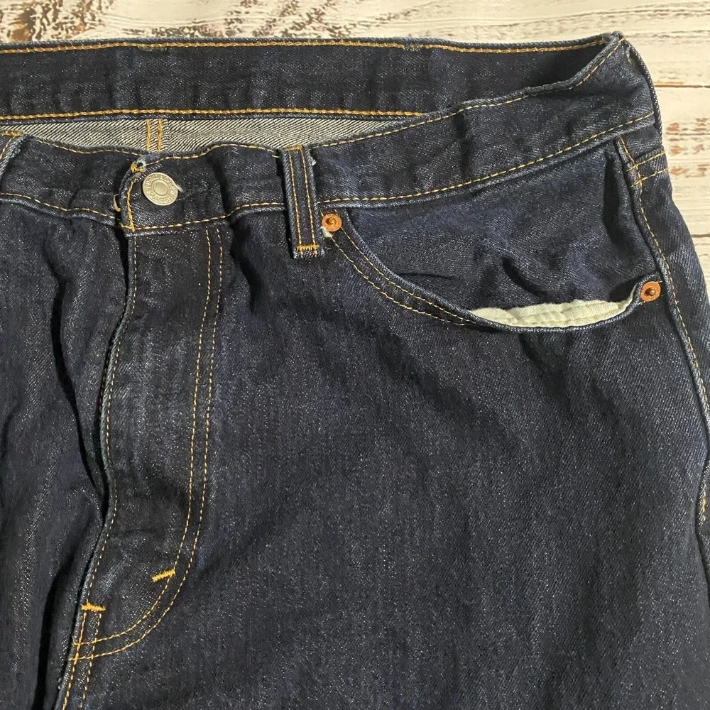 Levis description great