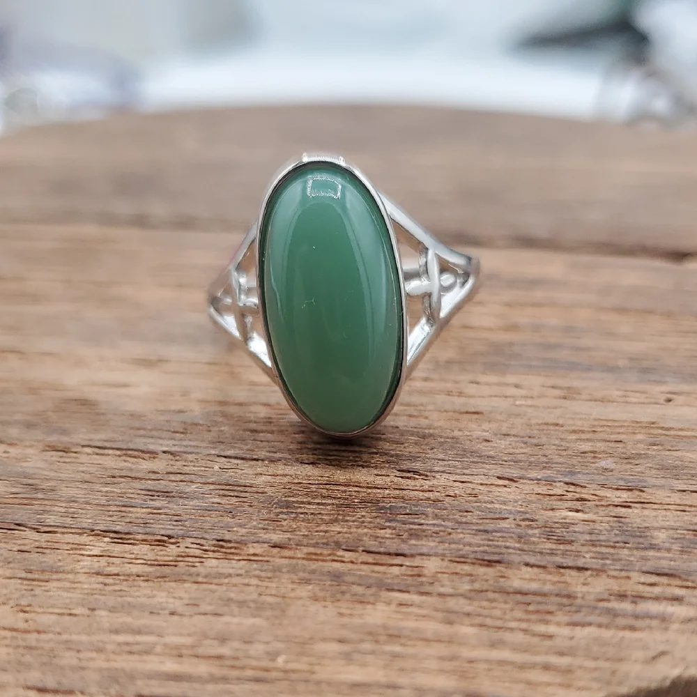 Elegant Silver 999 Green Stone Ring Size 10.5‎ R819