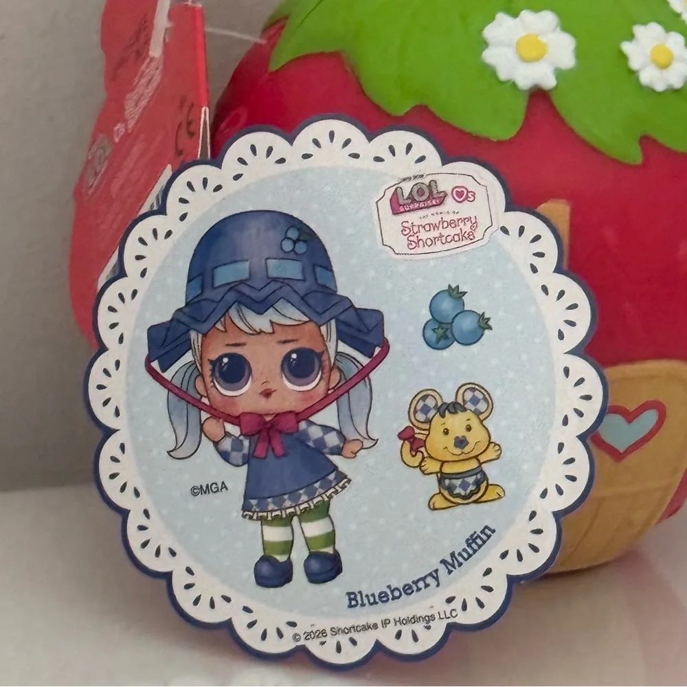 LOL Surprise Loves Strawberry Shortcake Tots Scented Dolls - Blueberry Muffin