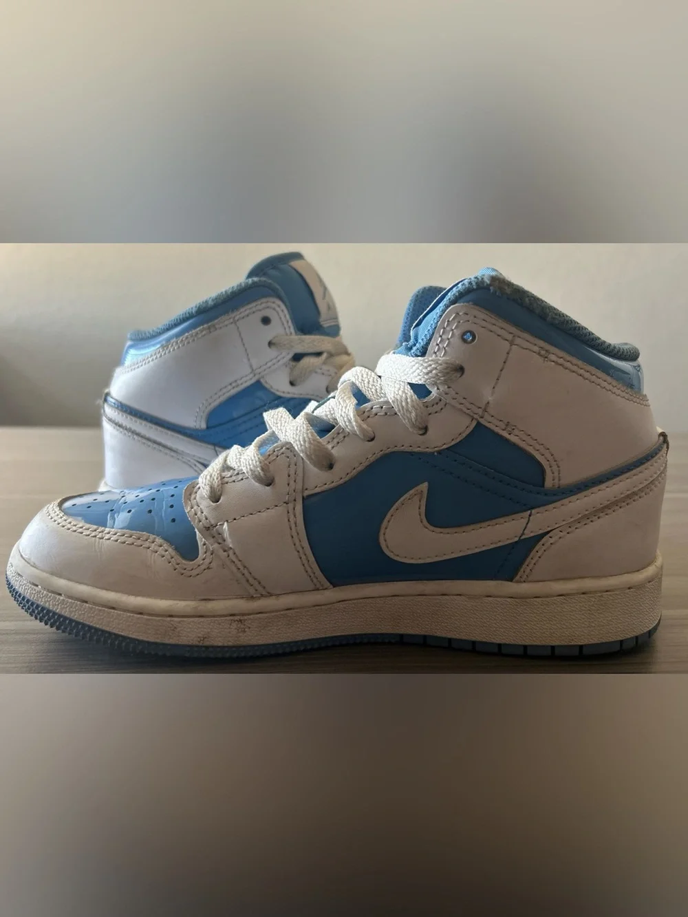 Jordan white sole tongue