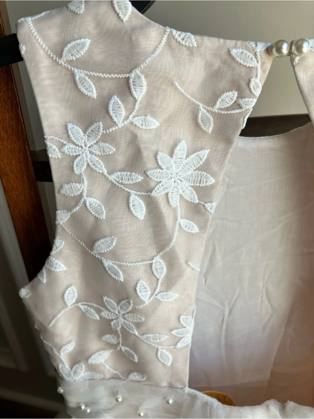 Princess Daliana￼ elegant ivory