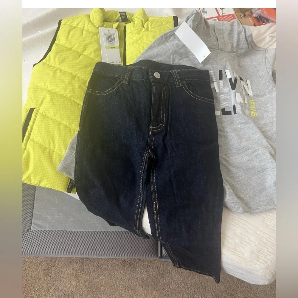 Calvin Klein Jean Boy's 3 Piece Puffer Vest Long Sleeve Shirt & Jean Set 4T New