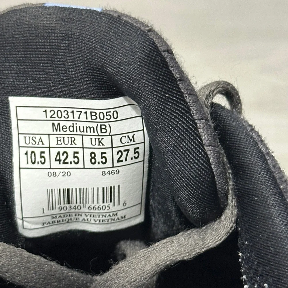 Brooks lightweight running