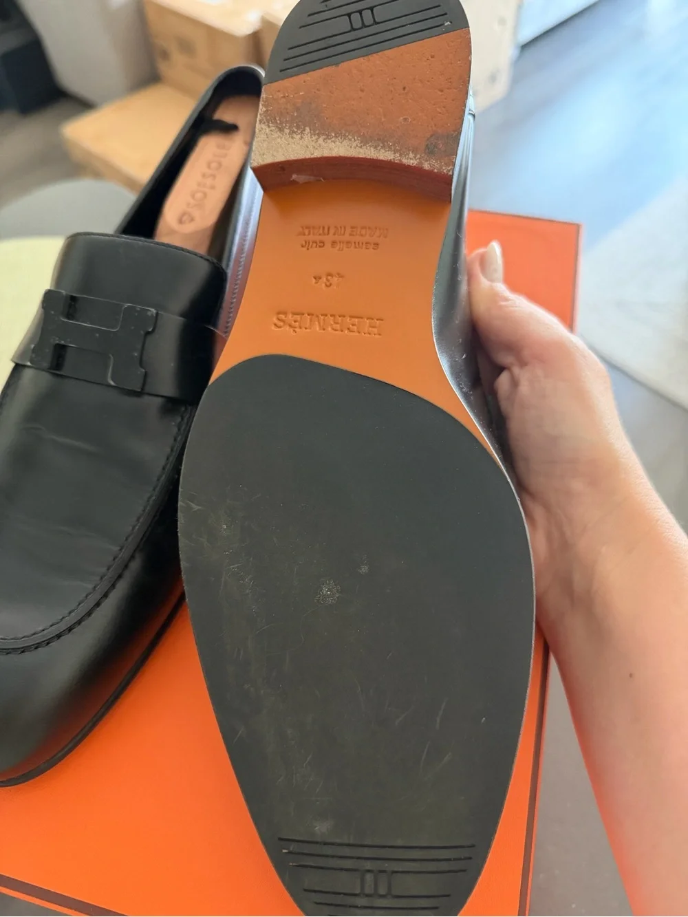 Hermes elegant black