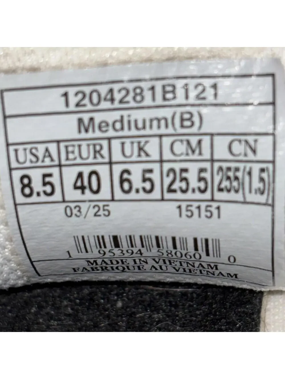 Brooks anthem sneaker