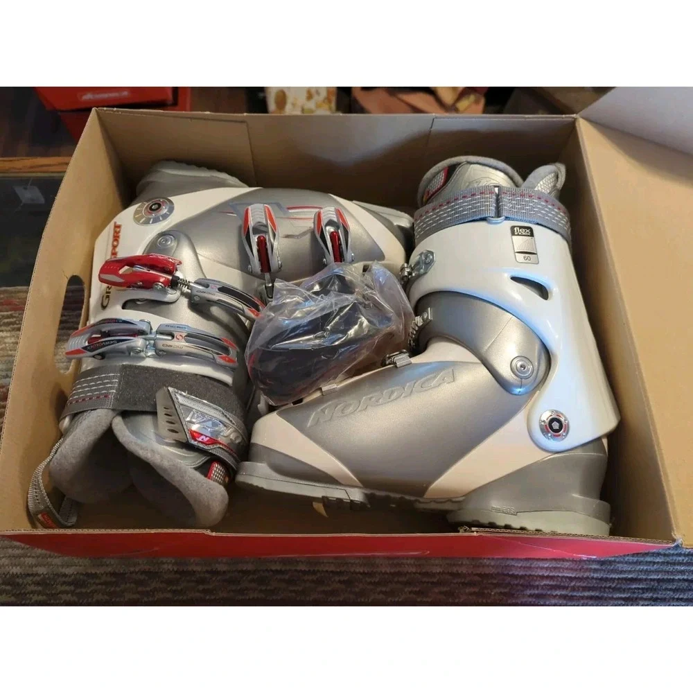 Nordica GranSport Olympia GS 10 Ski Boots 250 US Size 7 Flex 60 Made Hungary NOS